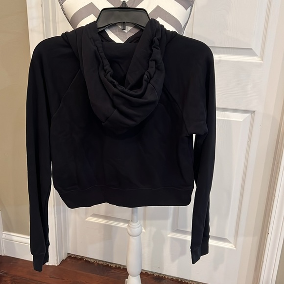 Nike crop pull over black hoodie, size S - Picture 2 of 3
